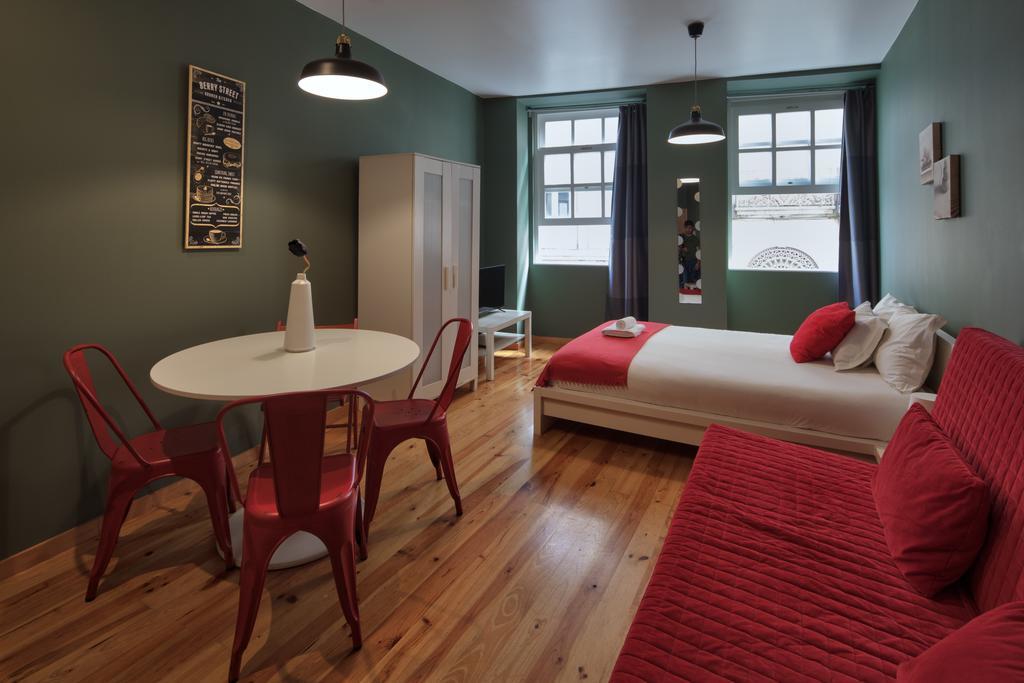 Aparthotel Oporto Entreparedes Екстер'єр фото