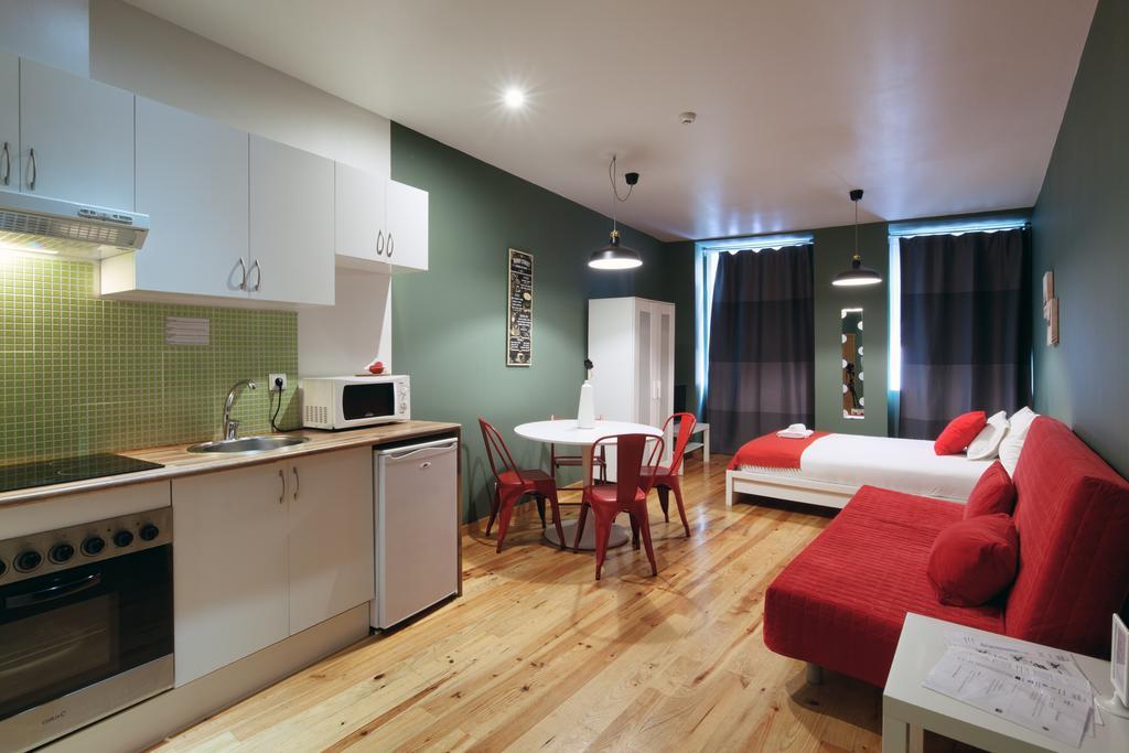 Aparthotel Oporto Entreparedes Екстер'єр фото