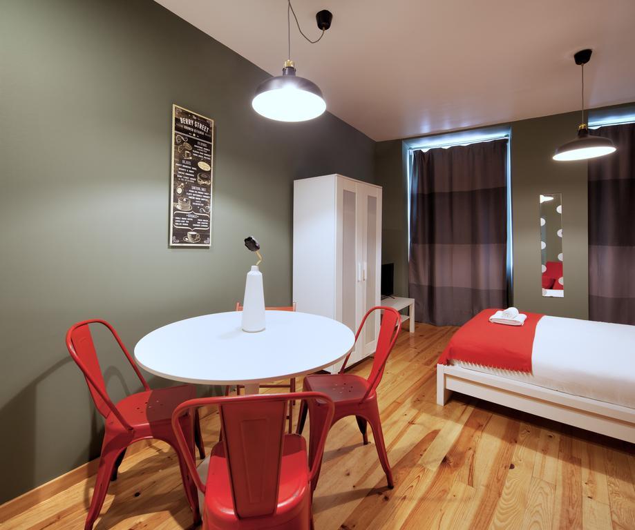 Aparthotel Oporto Entreparedes Екстер'єр фото