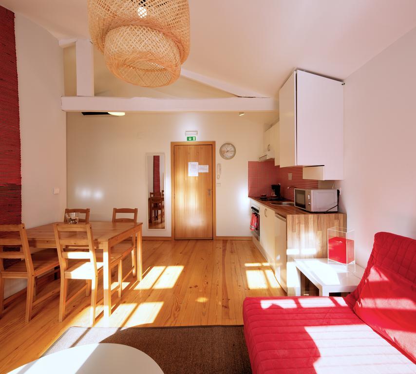 Aparthotel Oporto Entreparedes Екстер'єр фото