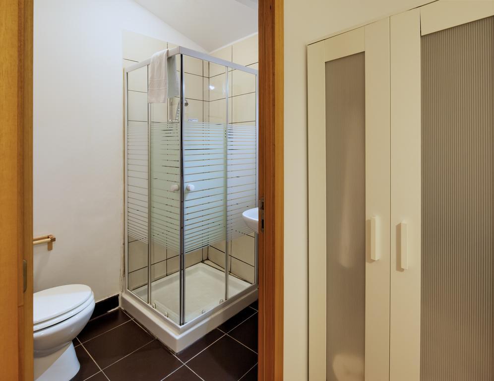 Aparthotel Oporto Entreparedes Екстер'єр фото