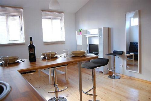 Aparthotel Oporto Entreparedes Екстер'єр фото