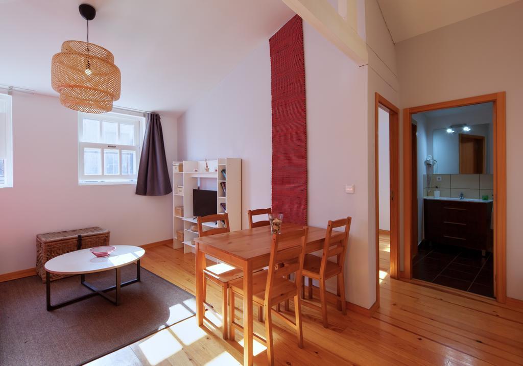 Aparthotel Oporto Entreparedes Екстер'єр фото